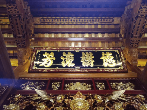 Thượng lương & câu đầu nhà gỗ là gì? Giải nghĩa chữ viết trên đó Mẫu thượng lương nhà gỗ đẹp 03