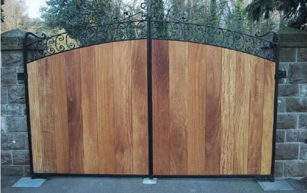 Mẫu cổng gỗ biệt thự 2 cánh đẹp "sang trọng" Mẫu Cánh Cổng Gỗ đẹp Vũ Hoàng