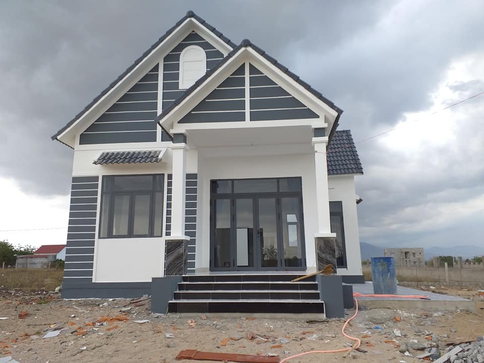 +10 Mẫu nhà cấp 4 mái thái đẹp "bất ngờ" xây nhiều tại Việt Nam Mau Nha Cap 4 Mai Thai Co Gac Lung 02