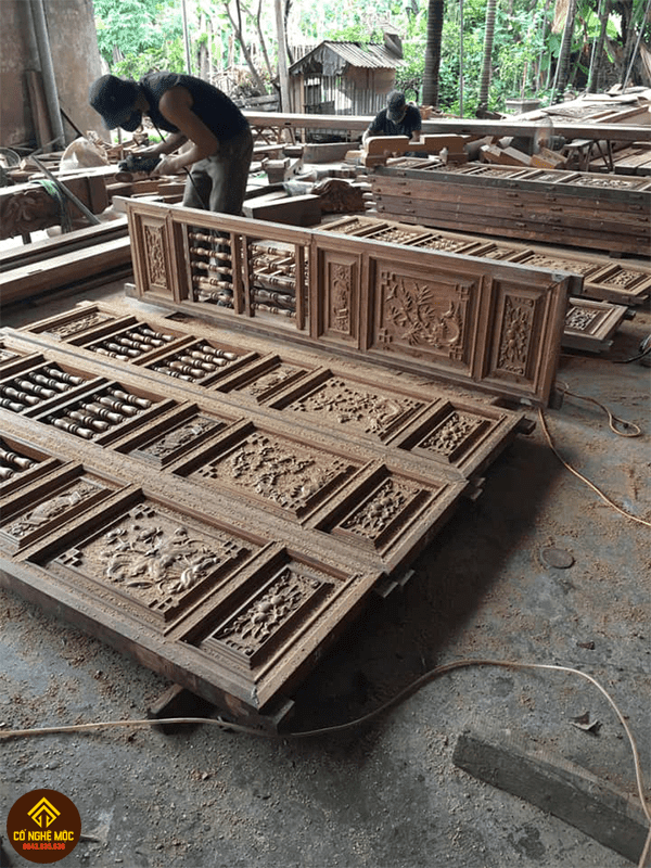 Cửa bức bàn là gì? Mọi thứ bạn cần biết Thi công cửa bức bàn thượng song hạ bản