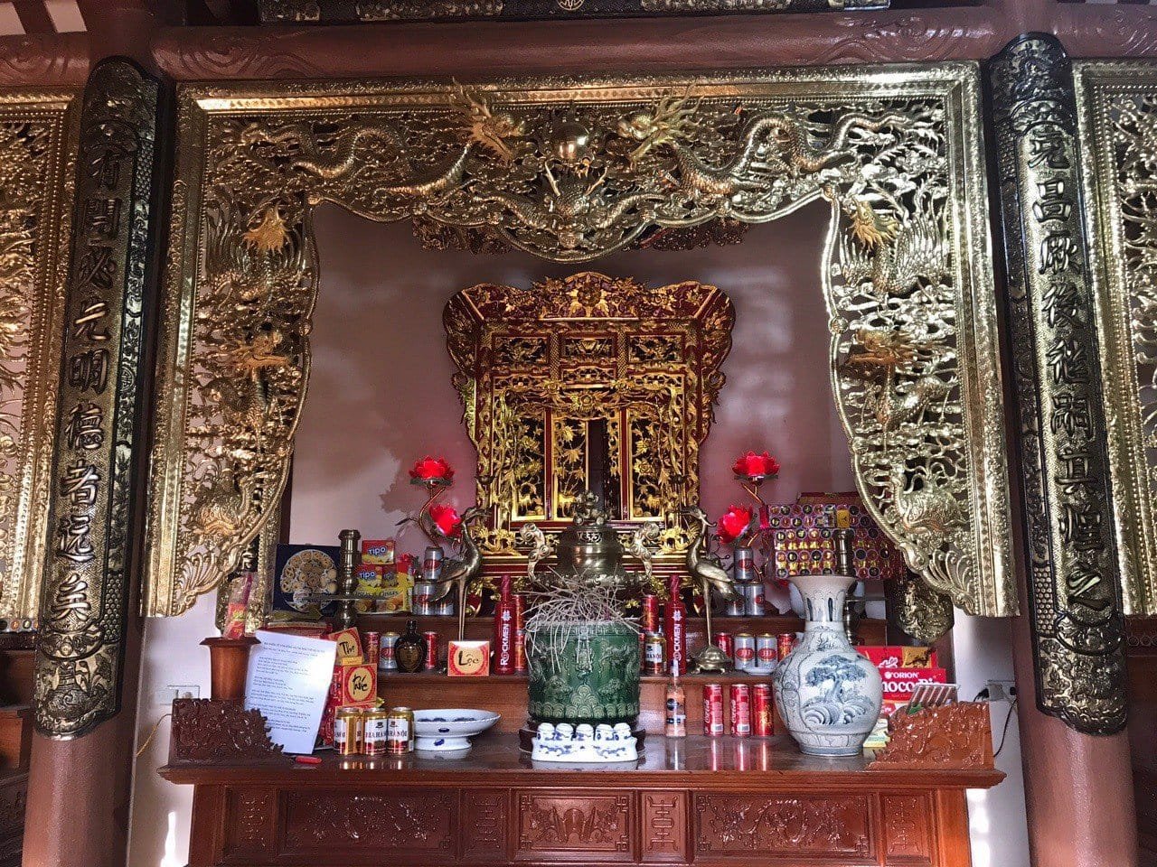 Cửa võng là gì? Mọi thứ bạn cần biết Cua Vong Tu Linh